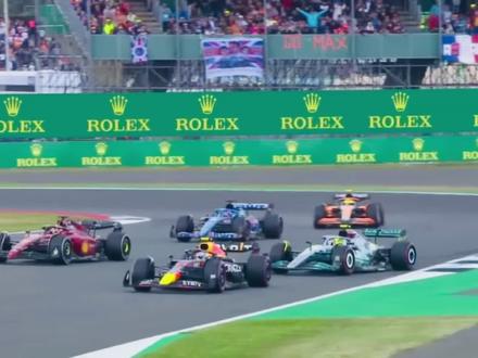 三大车队重回三足鼎立时代!
#F1#法拉利#抖音小助手