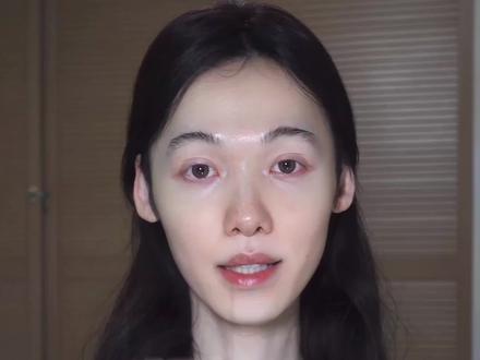 提亮脸变大🔥遵循骨骼逻辑·平面中收颧骨 面中提亮翻车实录:为什么你提亮完,脸变大眼变小?一招拯救高颧骨+面部凹陷|这才是“妈生感”平整术
#新年送恋人礼物大开箱#马年新妆新好物 #春节妆容教程 #化妆技巧 #高光修容