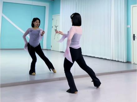 《咏春》0.8倍背面喊口令分解教学。等你,等你,等你的一切#咏春@阿莎莎.舞蹈 原创#成人零基础舞蹈培训 #岑华舞蹈