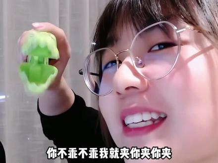 你问我为什么那么多人喜欢战鹰#战鹰 #围棋 #围棋少女 #棋手战鹰 #下棋 @棋手战鹰 @抖音小助手 @抖音热点宝