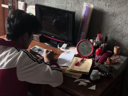 小时候折书皮#童年回忆#折书皮#庚庚同学