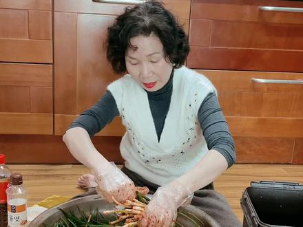 韩国婆婆今天做小葱泡菜#抖音美食创作人