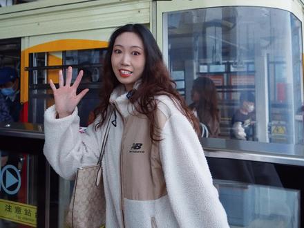 长江索道攻略,不排队看这儿!#重庆dou知道 #重庆旅游攻略 #8d魔幻山城重庆 #导游来了 #总要去趟重庆吧 @抖音小助手 @DOU+小助手