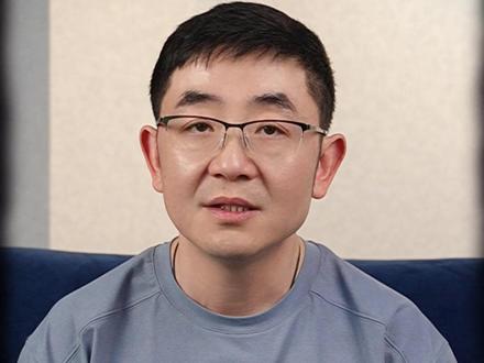 李嘉诚这事不要只当新闻看 其实它是养男孩、培养“匪气”最好的教材。让他既有守规则的本事,又有在规则被掀翻时站得住的底气。#李嘉诚 #养男孩 #匪气 #家庭教育 #哈佛亮爸