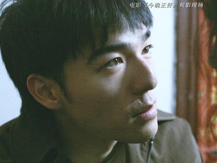 520带crush一起去看让人荷尔蒙爆棚的生猛爱情#电影今晚正好