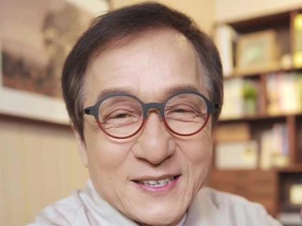 71岁成龙自曝患有多动症,心理专家在线支招