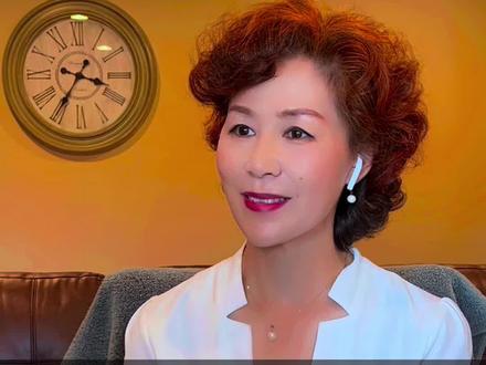 #演讲口才 @DOU+上热门 @抖音小助手 @范蓉口才工作室
怎么缓解讲话紧张全身发抖现象?这三个转移注意力妙招,让你快速控制内在神经紧张,缓解身体抖动,大脑回复平静,自信从容表达!#金话筒主持人范蓉老师#演讲口才#一分钟口才小课堂 #讲话紧张浑身发抖