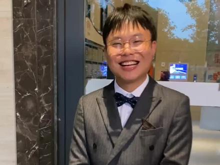 欢迎光临,请出示您的登梯牌,电梯马上要上升啦。