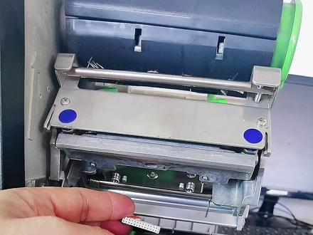 没有华丽的语言,只有踏实的讲解#tsc条码打印机 #更换打印头 #教程 @抖音小助手