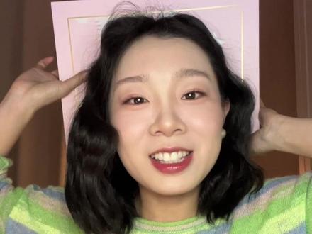 烫头须谨慎 你们都问我狂飙大嫂发型是怎么做出来的,今天我就现场卷一个,光泽蓬松 复古有氛围#女生 #复古 #发型 #卷发棒 #宝妈