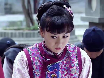 丫鬓趁王爷做梦时竟把他的辫子剪掉了,这下王爷可急了