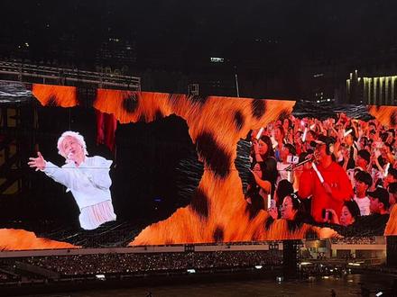 ❄️:你点歌点到他们的任督二脉了
#薛之谦 #薛之谦演唱会 #薛之谦万兽之王 #演唱会才是我的乌托邦