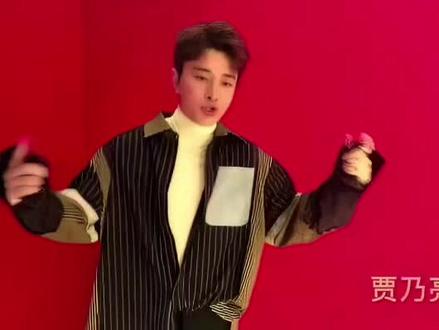 美国有苹果,中国有嘻哈贾乃亮为PG one,古人有云,勾践卧薪尝胆尝的那是亮哥的胆#贾乃亮 #名场面 #李小璐