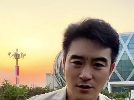 其实特种兵和特警没有熟强熟弱之分,因为他们都是在保卫国家安全!#传递正能量 #向英雄致敬