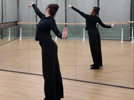 《爱如空气》保姆级教程 #爱如空气 #爱如空气舞蹈 #贾贾老师@抖音小助手 @抖音创作小助手 @DOU+小助手 @抖音热点