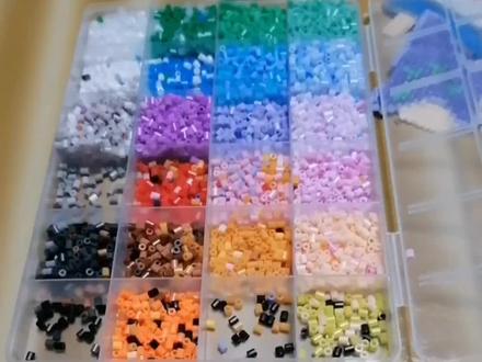 最近迷上了拼豆豆,今天晚上拼了一个兔子#晒出你们的diy #有趣的儿童手工作品 #宝贝亲手制作 #拼豆