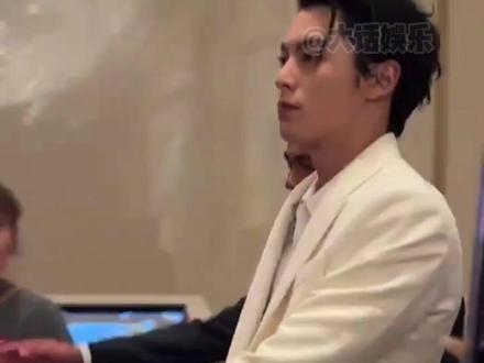 薇砸~王鹤哥~好可爱的称呼啊!#王鹤棣 #田曦薇 #大奉打更人