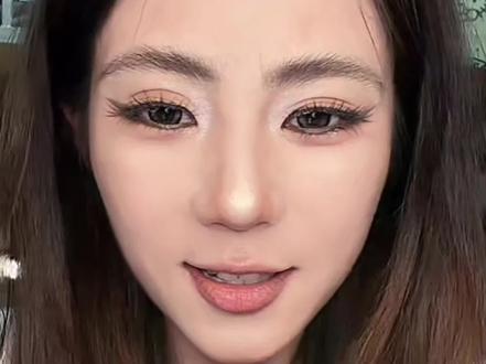 兄弟们,你们真的问这么雷霆的问题吗#小圣 #炸街 #雷霆 #女神 @小圣 @fcc.