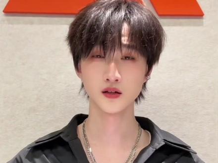 小燕姐斌哥 我能不能加入一下这个家庭!#黄朔 #幸福 #抽象 #家人