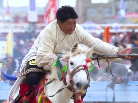༢༠༢༣ལོའི་བྱང་ཐང་འཆར་ཅན་རྟ་རྒྱུག་དུས་ཆེན་འགོ་ཚུགས་མཛད་སྒོ།#那曲市赛马节开幕 @白少爷🐯🔥 @藏北喜剧演员~布忠忠 @那仓:古如次仁 @星光大道新牧人组合 @啊偌耶(桑学姐) @网信那曲