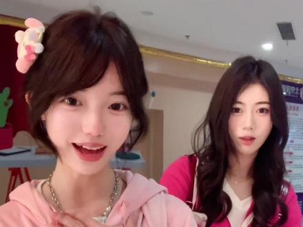 姐姐平时都化这么浓的妆吗……#搞笑 #闺蜜