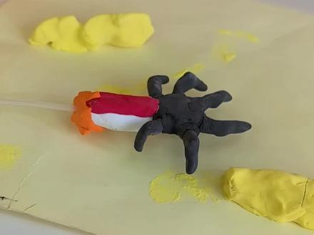 听说过可怕的食人列车吗?在车站要仔细区分,太可怕了#超轻粘土手工 #彩泥手工 #食人列车 #机械手 #超轻粘土作品