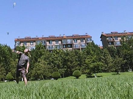 炫酷的折纸螺旋镖,惊呆小伙伴#折纸 #手工 #纸飞机 #萌知计划