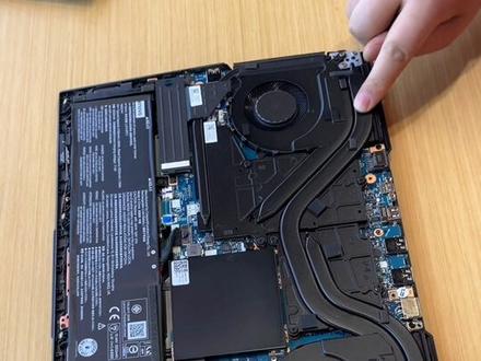 #同城热门 #拯救者 y9000p r9000p拆机教程,这是最完整最简便的拆机方式,不要问我为什么不用拆机工具,我告诉你不需要。螺丝刀就可以了,卡片可以用指甲盖替代。制作不易,点赞收藏哦。。。#幸福不远就在左右