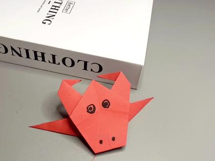 折一个简单的立体小牛,和小朋友们一起来折吧!#折纸 #幼儿园手工 #亲子手工 #手工 #幼儿手工