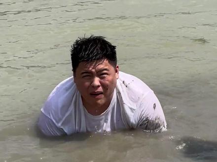 我和张小张是不是被表当猴耍了?@冲呀小桂 #搞笑 #vlog日常 #记录真实生活 #打工的tony