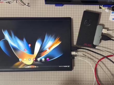 三星fold4改娱乐小主机,开机连接使用教程 粉丝定制黑红配色娱乐小主机,内置三星fold4,保留后摄像头,内置温控散热风扇#数码科技 #手机改装壳 #废旧三星手机的用处 #娱乐小主机