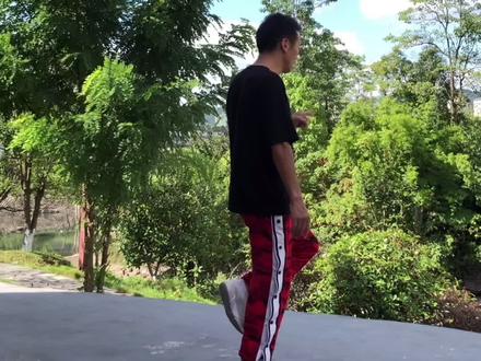 交叉步详细分解,一看就明白,跟着一学就会#曳步舞基本步 @DOU+小助手 中午13:30直播