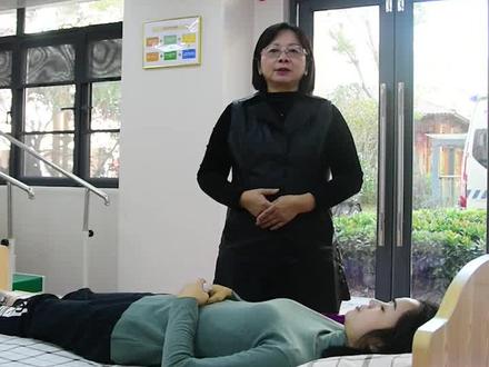 瘫痪卧床老人居家照顾之轻松穿衣技巧 #养老护理