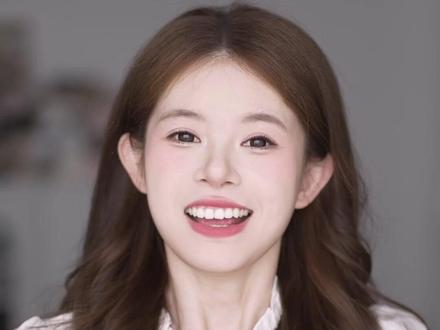 秋冬必扎!1分钟学会3款千金公主头 #发型 #公主头 #秋冬穿搭