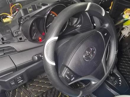 丰田新款致炫保险丝续电器位置分享 需要拆装导航 原装导航有固定螺丝#抖音汽车