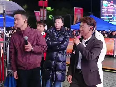 #演出现场视频分享给大家 #百姓大舞台想唱想跳你就来 高手过招,太精彩了@阿朱💋3号大型年货节,遵义站 @苏潇潇 — 2月5号年货节 @无名哥(易先森 @小张妹妹 @