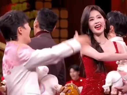 白鹿和周深就这样纯友谊#白鹿周深