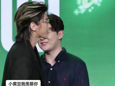 爱对了方式 他自然愿意张开手臂拥抱你
#蔡徐坤