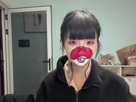 薯片挑战!今天是火辣皮卡丘#皮卡丘 #神奇宝贝 #薯片炸弹 #搞笑 #女巫的毒药