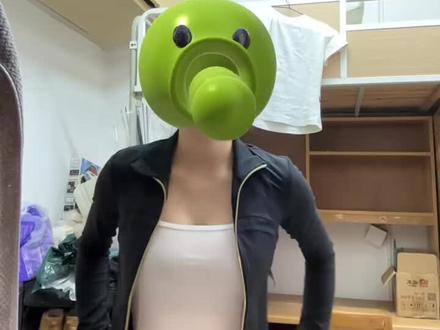 今日穿搭分享~
define黑金好穿亖了,穿上显瘦十斤!!
真的太帅啦,女特工的感觉哈哈,日常穿搭运动健身都没有问题👍金色拉链阳光下闪闪的也不会沉闷,高级感拉满啦!#瑜伽服 #lululemon #美出高级感 #显瘦穿搭 #精致女人必备