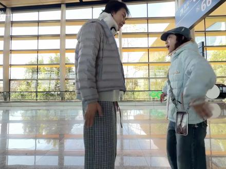 别看了,该上班了#无畏契约 #工作 #客服 #聊天记录 #反转