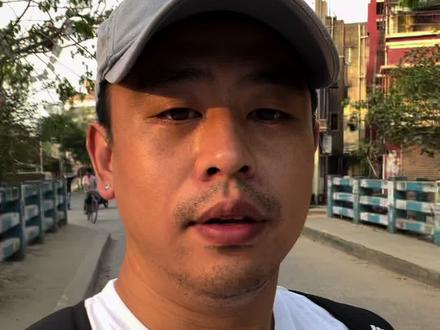 今天不愿意在外边吃饭,买只鸡,回家自己做。#干净又卫生 #印度日常生活