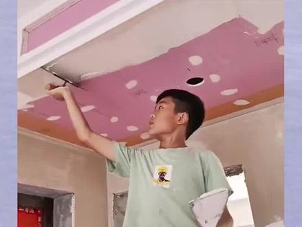 本想让小孩哥吃苦没想到土木圣子就此诞生 #娱乐评论大赏 #dou是综艺安利官 #强者从不抱怨环境 #满级小孩