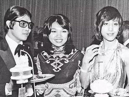 霍震霆全程主持操办了何超英的后事,给了她最后的体面