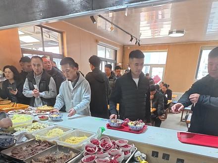 特别感谢大家的包容 尤其是青岛和黄岛特意赶来的客人,我们就是一家普普通通的小店,最好的汇报就是做好自己的口味,如果不好喝喝不惯一定要告诉我