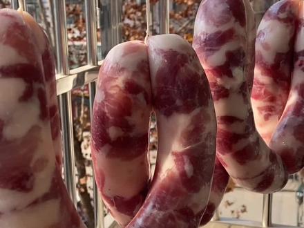 江西咸味腊香肠,咸香入味特别的美味,过年招待客人饭桌上必不可少的佳肴,喜欢的亲点赞收藏#健康美食自己做 #美食