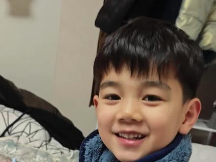 无意间发现舒克都有腹肌了😂
我都从未拥有过腹肌😂还是新号好使
#腹肌小哥哥