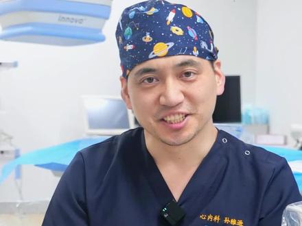 可能是正好遗传的那段基因改变了外貌,你们说那个男孩会不会从小压力就很大,毕竟其他兄弟姐妹都很好看#医学科普 #颜值 #压力 #遗传