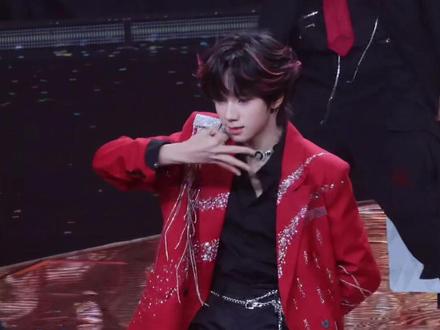 王橹杰《闭嘴跳舞》直拍|帅是一种天赋🩵#王橹杰 #tf家族荣耀之战 #闭嘴跳舞 #王橹杰天生star #付彬言