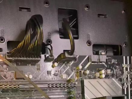 #显卡 #显卡Edid锁设置 #显卡锁屏 #显卡拼接#如何设置EDID 专业显卡带EDID